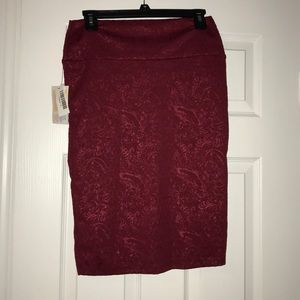 LuLaRoe Cassie S Burgundy